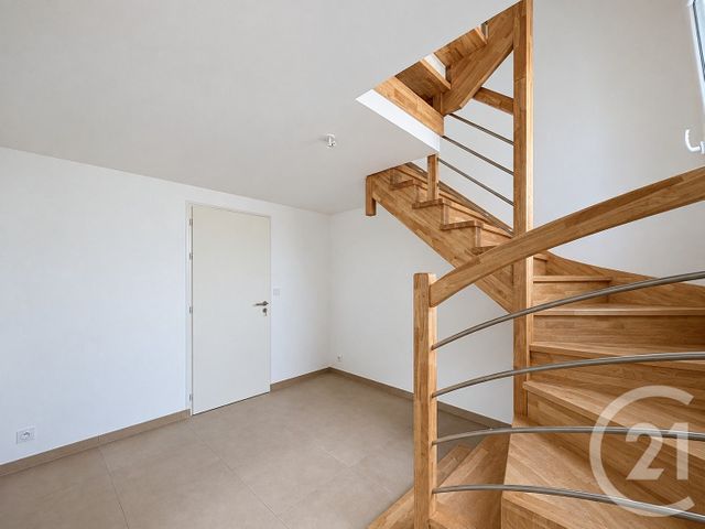 Maison &agrave; louer - 4 pi&egrave;ces - 102,25 m2 - Plouisy - 22 - BRETAGNE