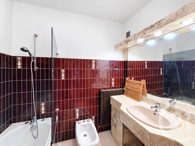 Appartement &agrave; louer - 3 pi&egrave;ces - 70,04 m2 - Guingamp - 22 - BRETAGNE