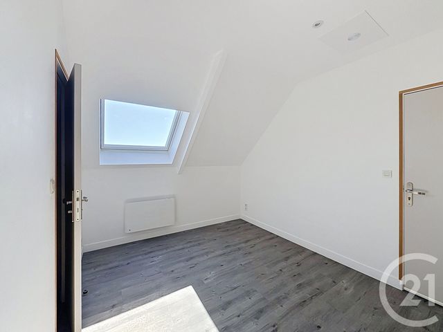 Appartement T3 &agrave; louer - 3 pi&egrave;ces - 29,42 m2 - Guingamp - 22 - BRETAGNE