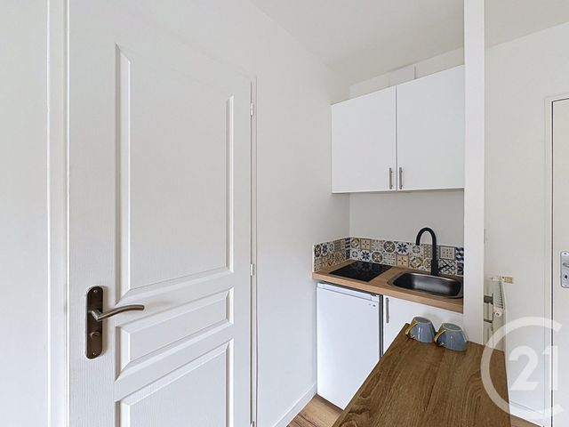 Appartement Studio &agrave; louer - 1 pi&egrave;ce - 17,83 m2 - Guingamp - 22 - BRETAGNE