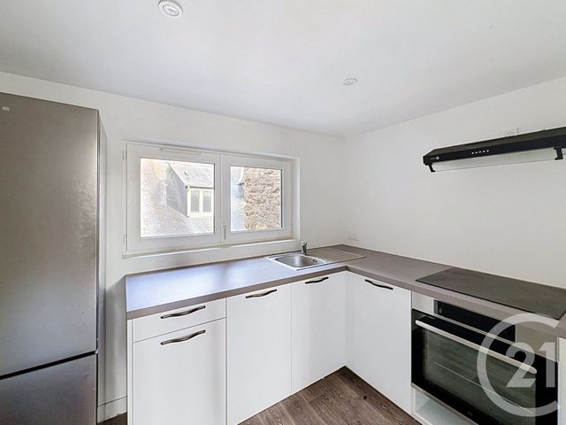 Appartement T3 &agrave; louer - 3 pi&egrave;ces - 75,87 m2 - Guingamp - 22 - BRETAGNE