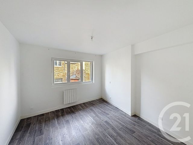 Appartement T3 &agrave; louer - 3 pi&egrave;ces - 75,87 m2 - Guingamp - 22 - BRETAGNE