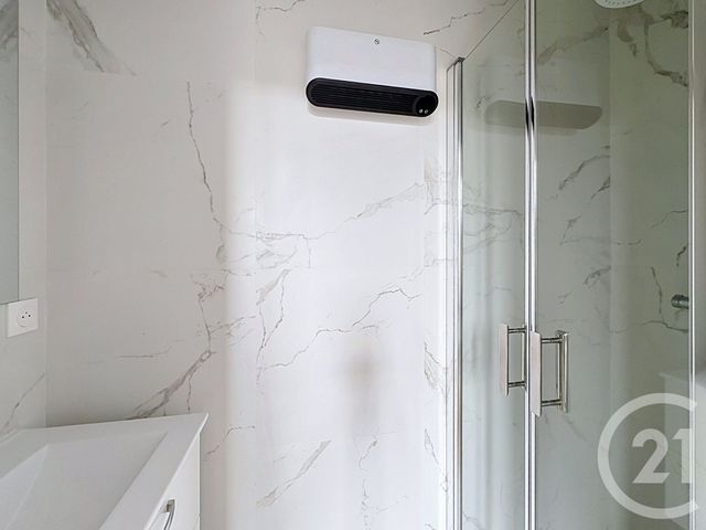 Appartement F2 &agrave; louer - 2 pi&egrave;ces - 32,46 m2 - Guingamp - 22 - BRETAGNE