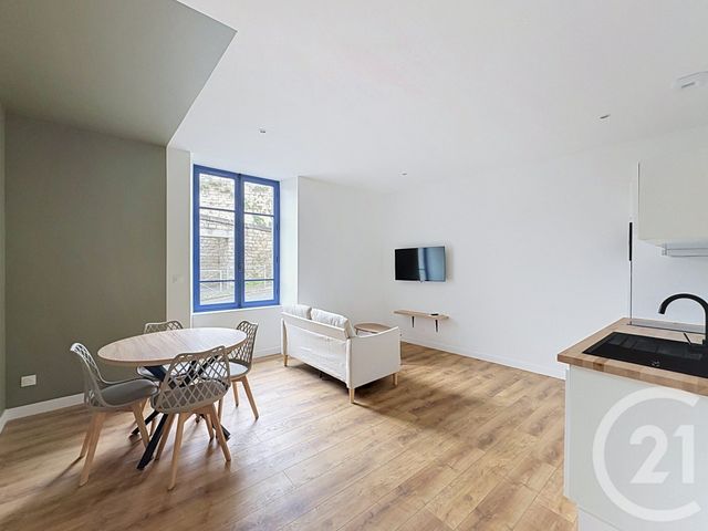 Appartement F2 &agrave; louer - 2 pi&egrave;ces - 32,46 m2 - Guingamp - 22 - BRETAGNE