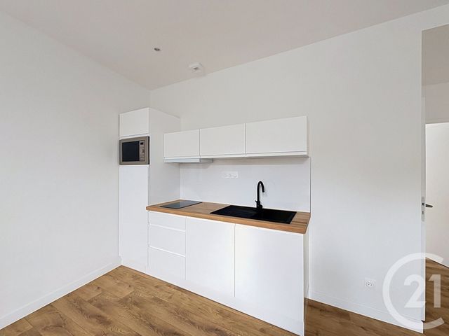 Appartement F2 &agrave; louer - 2 pi&egrave;ces - 32,46 m2 - Guingamp - 22 - BRETAGNE