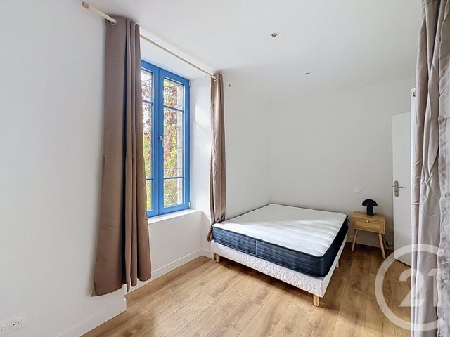 Appartement F2 &agrave; louer - 2 pi&egrave;ces - 34,37 m2 - Guingamp - 22 - BRETAGNE