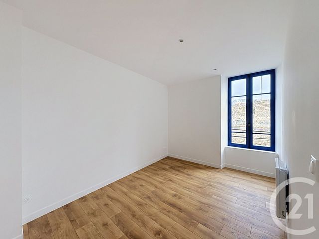 Appartement F3 &agrave; louer - 3 pi&egrave;ces - 42,89 m2 - Guingamp - 22 - BRETAGNE