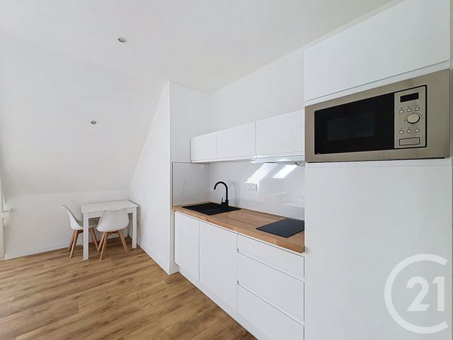 Appartement F2 &agrave; louer - 2 pi&egrave;ces - 28,16 m2 - Guingamp - 22 - BRETAGNE