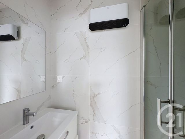 Appartement F2 &agrave; louer - 2 pi&egrave;ces - 28,34 m2 - Guingamp - 22 - BRETAGNE
