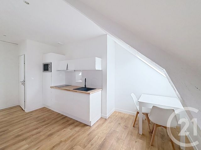 Appartement F2 &agrave; louer - 2 pi&egrave;ces - 28,34 m2 - Guingamp - 22 - BRETAGNE