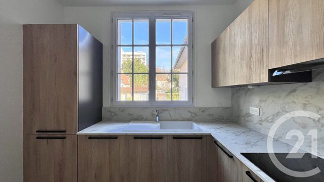 Maison &agrave; louer - 7 pi&egrave;ces - 122,67 m2 - Nogent Sur Marne - 94 - ILE-DE-FRANCE