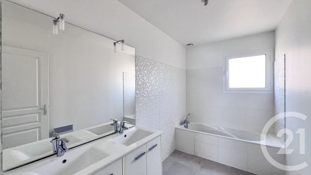 Maison &agrave; louer - 5 pi&egrave;ces - 105,05 m2 - Sucy En Brie - 94 - ILE-DE-FRANCE