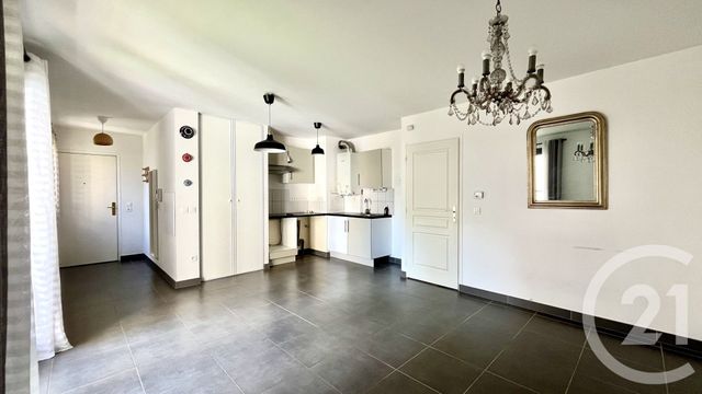 Appartement F2 &agrave; louer - 2 pi&egrave;ces - 43,01 m2 - Nogent Sur Marne - 94 - ILE-DE-FRANCE
