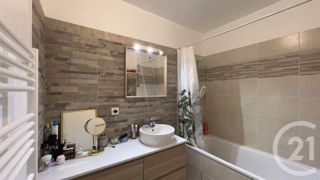 Appartement F3 &agrave; vendre - 3 pi&egrave;ces - 68,64 m2 - Rosny Sous Bois - 93 - ILE-DE-FRANCE