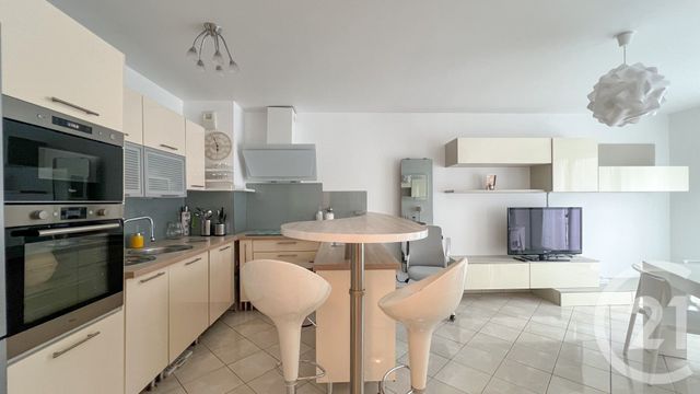 Appartement F3 &agrave; louer - 3 pi&egrave;ces - 60,26 m2 - Nogent Sur Marne - 94 - ILE-DE-FRANCE