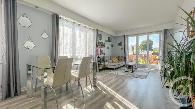 Appartement F3 à vendre - 3 pièces - 68,75 m2 - Fontenay Sous Bois - 94 - ILE-DE-FRANCE