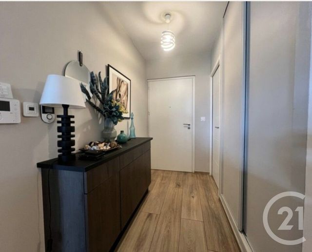 Appartement F4 à vendre - 4 pièces - 97,84 m2 - Larmor Plage - 56 - BRETAGNE