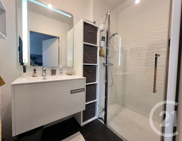 Appartement F4 à vendre - 4 pièces - 97,84 m2 - Larmor Plage - 56 - BRETAGNE