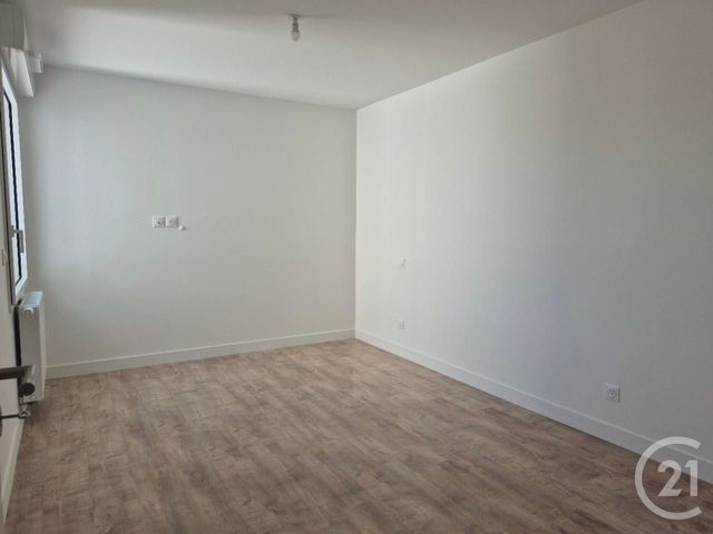 Appartement T3 &agrave; louer - 3 pi&egrave;ces - 70,50 m2 - Ploemeur - 56 - BRETAGNE