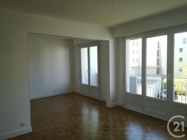 Appartement T3 &agrave; louer - 3 pi&egrave;ces - 75,24 m2 - Ploemeur - 56 - BRETAGNE