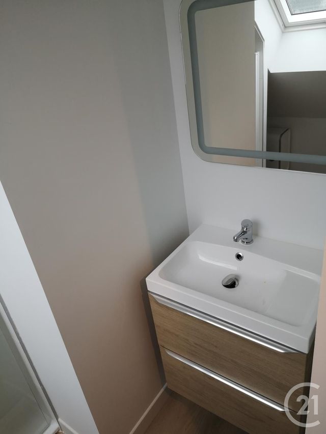 Appartement Studio cabine &agrave; louer - 2 pi&egrave;ces - 17,21 m2 - Lorient - 56 - BRETAGNE