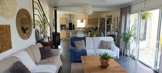 Maison &agrave; louer - 5 pi&egrave;ces - 139,60 m2 - Queven - 56 - BRETAGNE