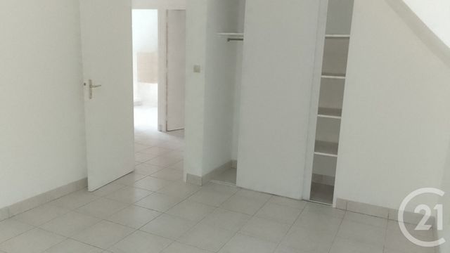 Maison &agrave; louer - 4 pi&egrave;ces - 84,52 m2 - Larmor Plage - 56 - BRETAGNE