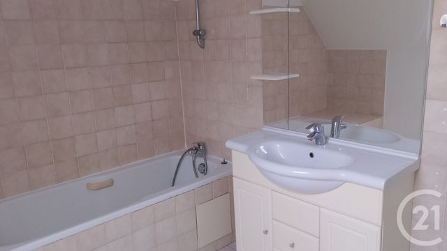 Maison &agrave; louer - 4 pi&egrave;ces - 84,52 m2 - Larmor Plage - 56 - BRETAGNE
