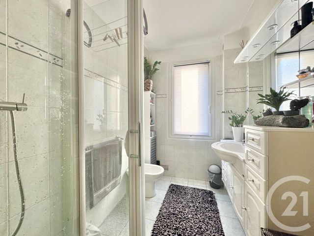 Appartement F3 à vendre - 3 pièces - 75 m2 - Paray Vieille Poste - 91 - ILE-DE-FRANCE