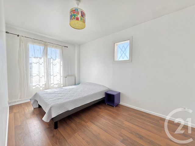 Maison à vendre - 8 pièces - 230 m2 - Ris Orangis - 91 - ILE-DE-FRANCE