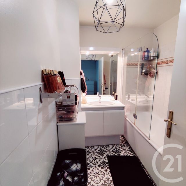 Appartement à vendre - 2 pièces - 42,50 m2 - Viry Chatillon - 91 - ILE-DE-FRANCE