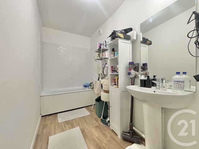 Appartement F3 à vendre - 3 pièces - 67 m2 - Les Pavillons Sous Bois - 93 - ILE-DE-FRANCE