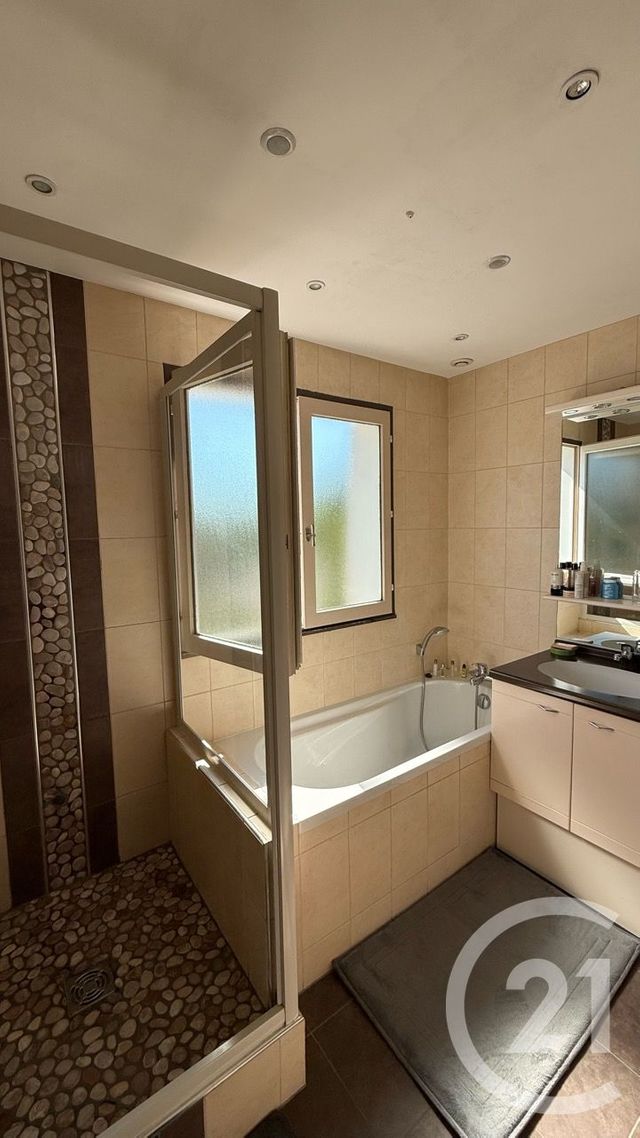 Maison &agrave; louer - 6 pi&egrave;ces - 101,30 m2 - Viry Chatillon - 91 - ILE-DE-FRANCE