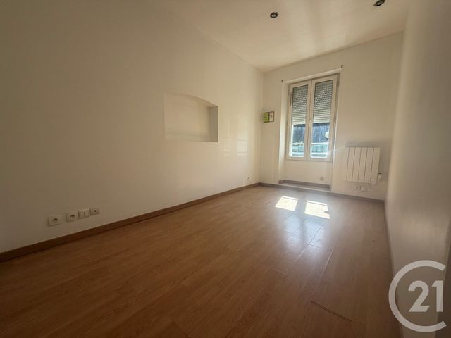 Appartement F3 &agrave; louer - 3 pi&egrave;ces - 31,69 m2 - Viry Chatillon - 91 - ILE-DE-FRANCE