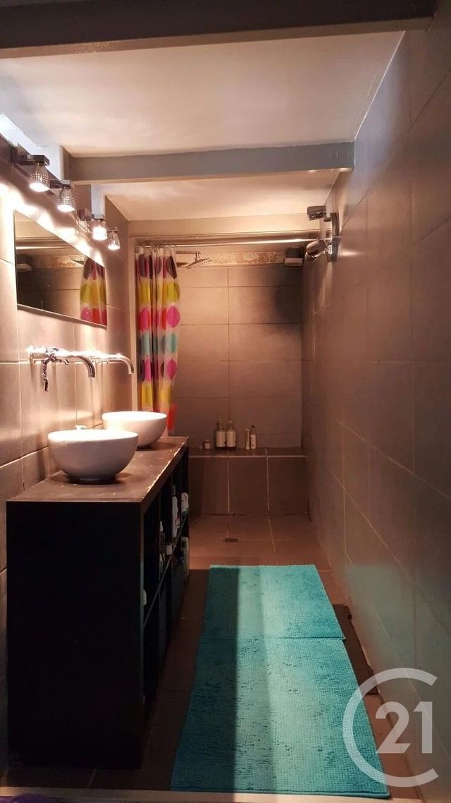 Appartement Loft &agrave; louer - 4 pi&egrave;ces - 94,04 m2 - Aubervilliers - 93 - ILE-DE-FRANCE
