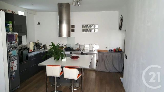 Appartement Loft &agrave; louer - 4 pi&egrave;ces - 94,04 m2 - Aubervilliers - 93 - ILE-DE-FRANCE
