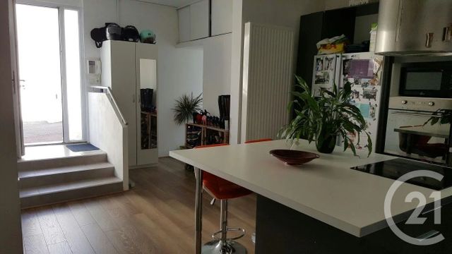 Appartement Loft &agrave; louer - 4 pi&egrave;ces - 94,04 m2 - Aubervilliers - 93 - ILE-DE-FRANCE