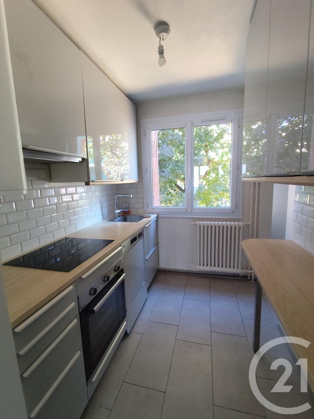 Appartement F4 &agrave; louer - 4 pi&egrave;ces - 74,51 m2 - Savigny Sur Orge - 91 - ILE-DE-FRANCE
