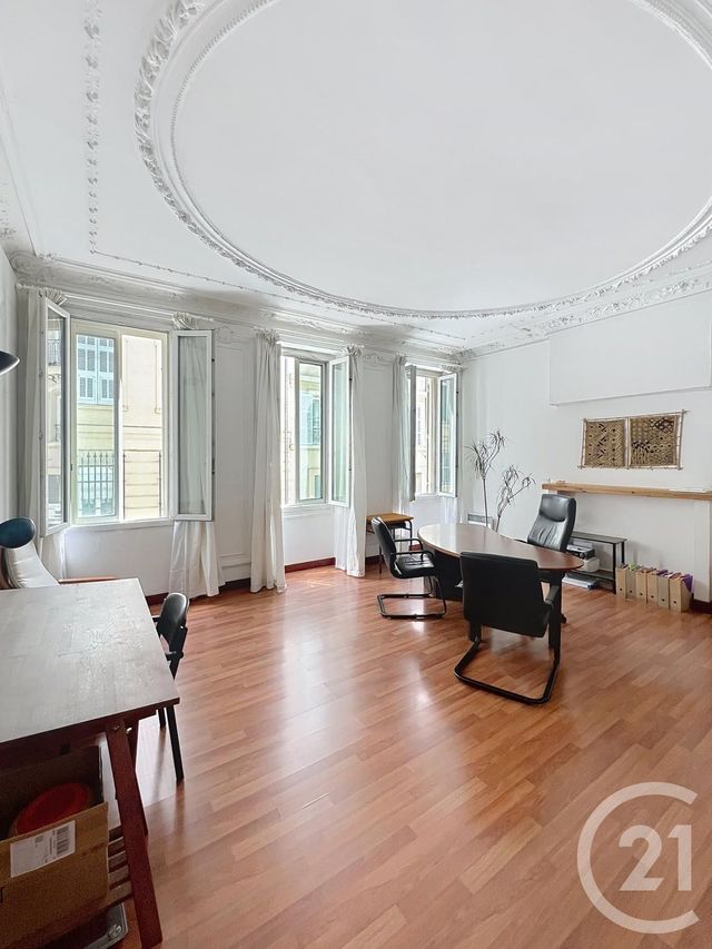 Appartement à vendre - 2 pièces - 68 m2 - Marseille - 13006 - PROVENCE-ALPES-COTE-D-AZUR