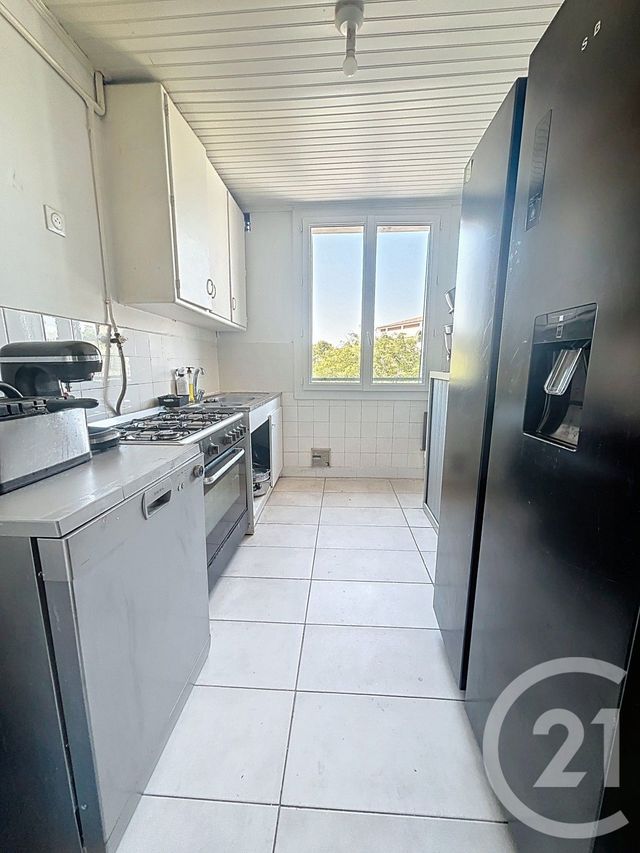 Appartement à vendre - 4 pièces - 67,01 m2 - Marseille - 13014 - PROVENCE-ALPES-COTE-D-AZUR