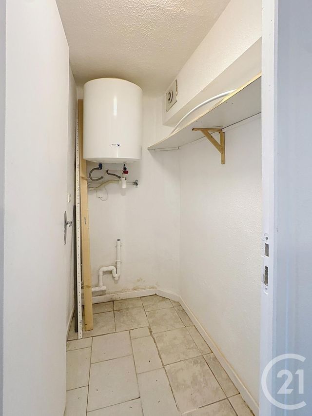 Local commercial à louer - 54.46 m2 - 13 - Bouches-du-Rhone