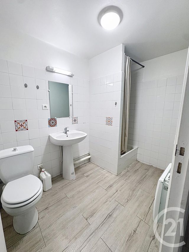 Local commercial à louer - 54.46 m2 - 13 - Bouches-du-Rhone