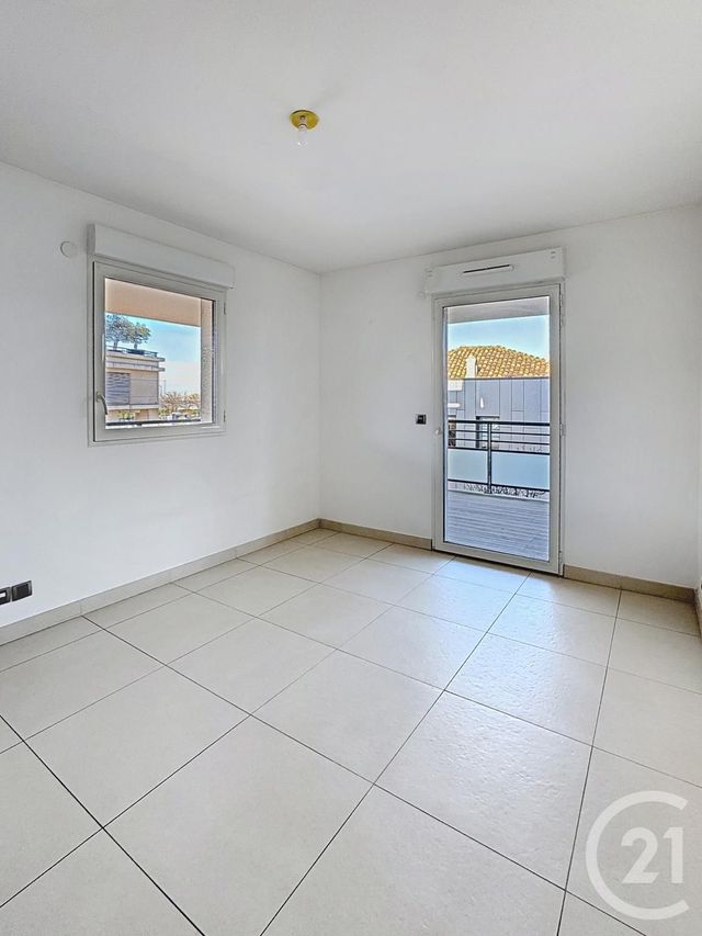 Appartement &agrave; louer - 4 pi&egrave;ces - 105,09 m2 - Marseille - 13008 - PROVENCE-ALPES-COTE-D-AZUR