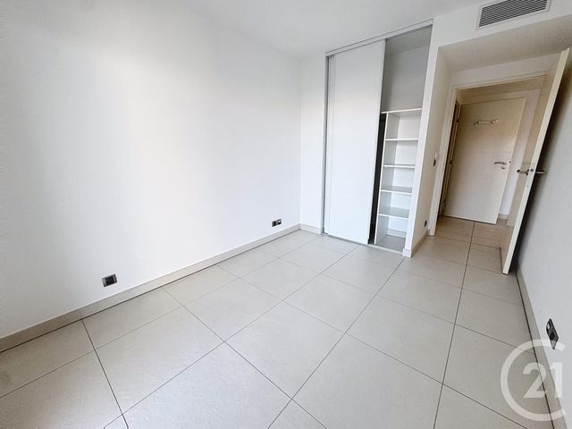 Appartement &agrave; louer - 4 pi&egrave;ces - 105,09 m2 - Marseille - 13008 - PROVENCE-ALPES-COTE-D-AZUR