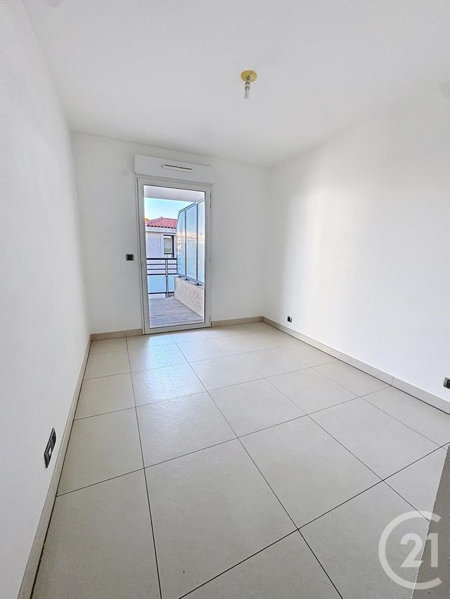 Appartement &agrave; louer - 4 pi&egrave;ces - 105,09 m2 - Marseille - 13008 - PROVENCE-ALPES-COTE-D-AZUR