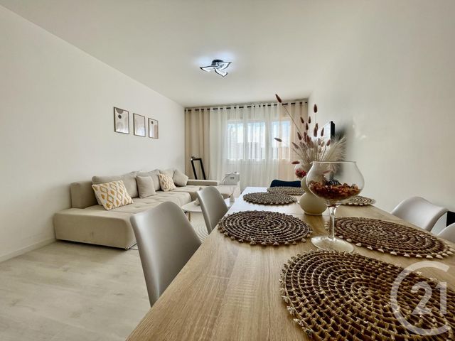 Appartement T3 à vendre - 3 pièces - 65,07 m2 - St Priest - 69 - RHONE-ALPES