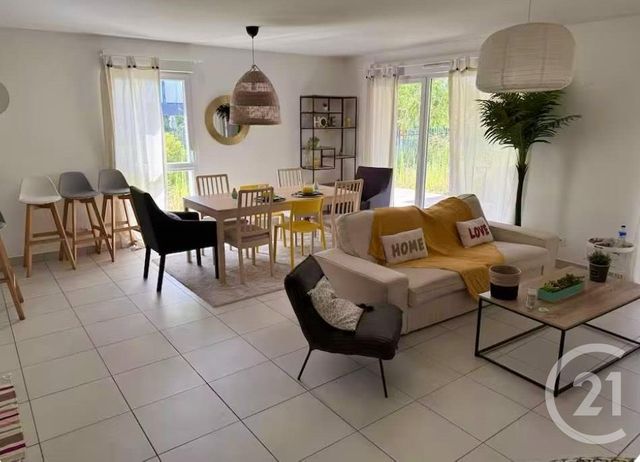 Appartement T4 &agrave; louer - 4 pi&egrave;ces - 86,64 m2 - Charbonnieres Les Bains - 69 - RHONE-ALPES