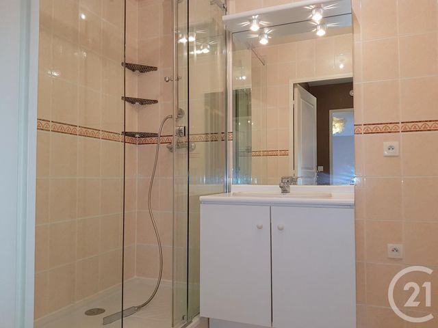 Appartement F3 à louer - 3 pièces - 60 m2 - Villeurbanne - 69 - RHONE-ALPES