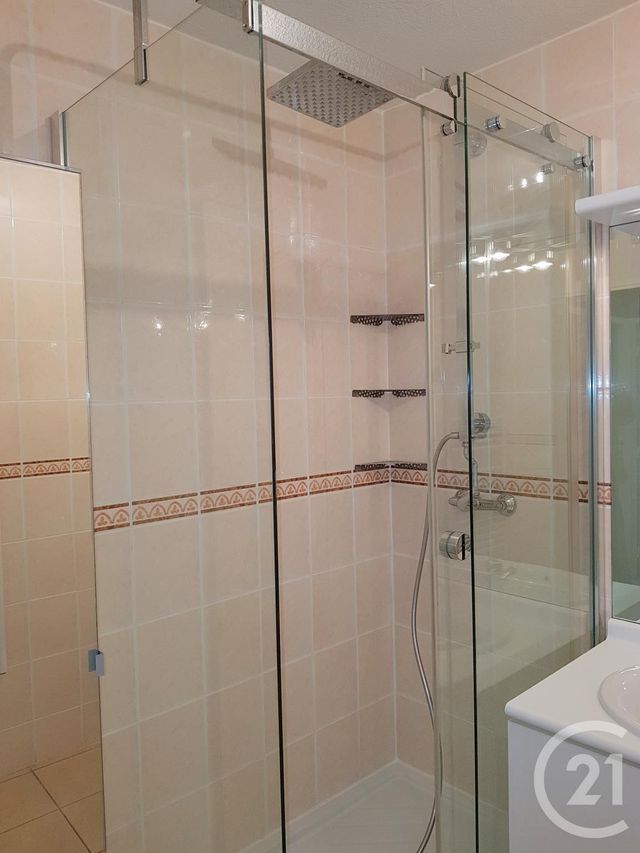 Appartement F3 à louer - 3 pièces - 60 m2 - Villeurbanne - 69 - RHONE-ALPES