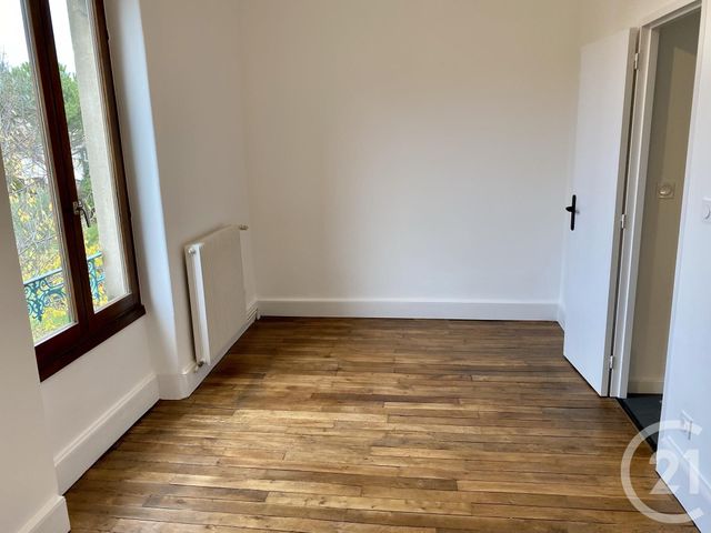 Maison &agrave; louer - 4 pi&egrave;ces - 81,53 m2 - Bron - 69 - RHONE-ALPES